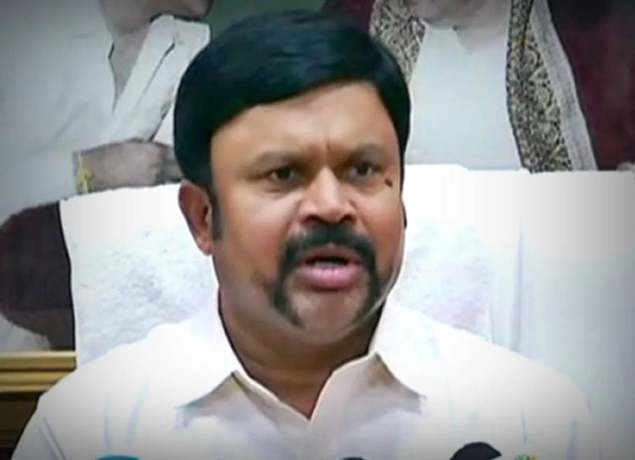 கே சி பழனிசாமி