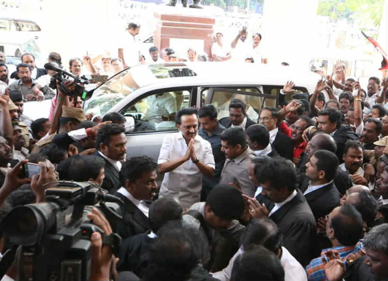 முக ஸ்டாலின் ஆஜர்