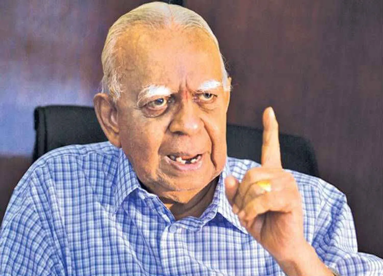 தமிழ் தேசியக் கூட்டமைப்புத் தலைவர் இரா. சம்பந்தன்