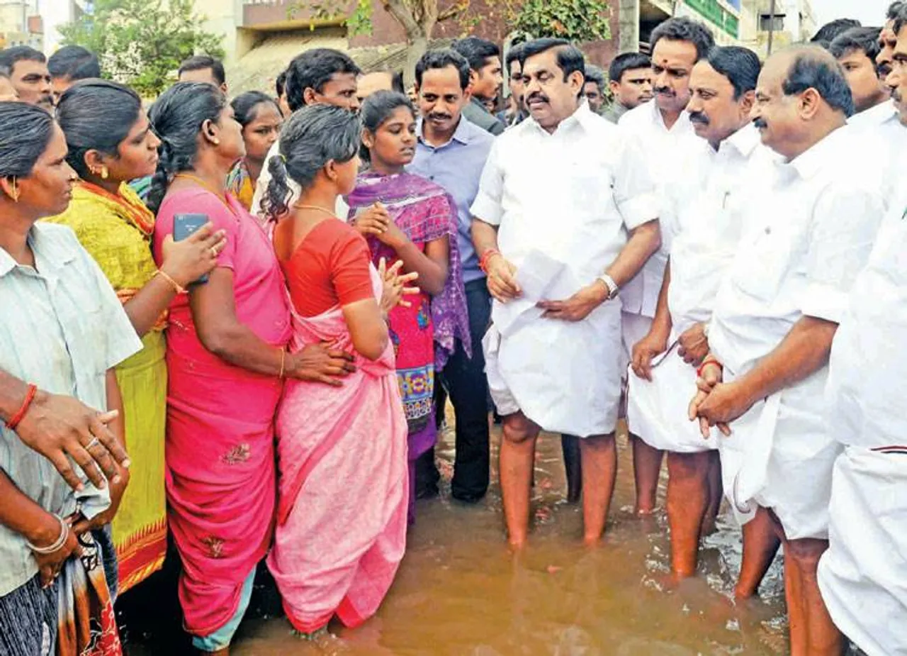 கஜ புயல் எதிரொலி, Latest Updates Cyclone Gaja
