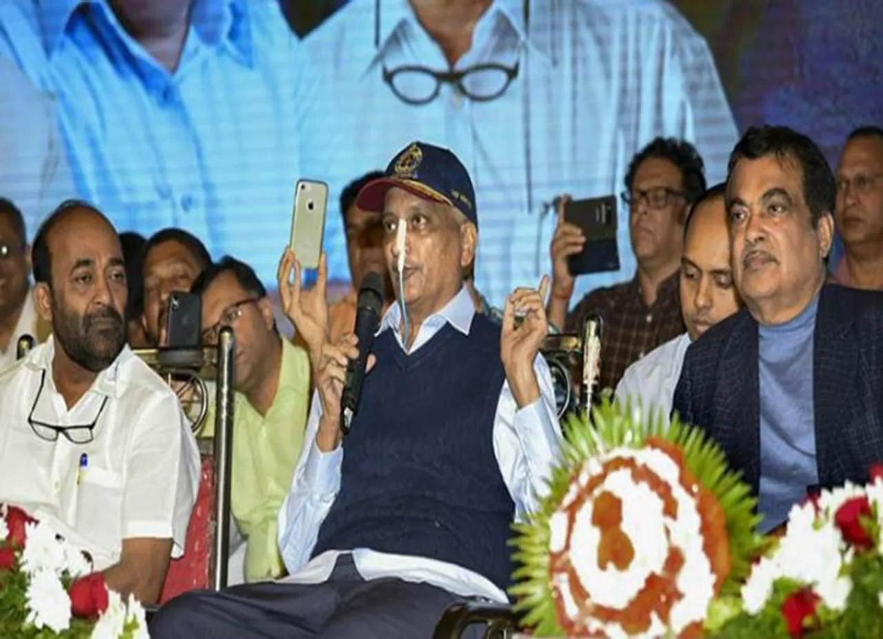 ரபேல் விவகாரம்: 'ஆறுதல் சொல்ல வந்ததை அரசியலாக்குவதா?' - ராகுல் காந்தியை கண்டித்த மனோகர் பாரிக்கர்
