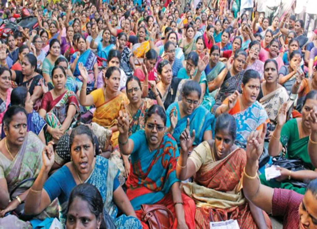 ஜாக்டோ ஜியோ போராட்டத்தில் ஈடுபட்ட 3000 ஆசிரியர்கள் பணியிட மாற்றம்!