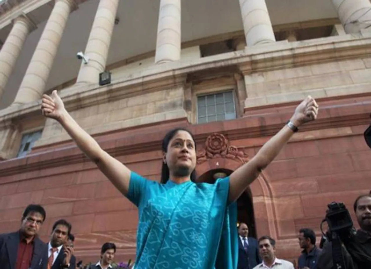 Vijayashanthi about Jayalalitha - 'ஓ.பி.எஸ் இடத்தில் நான் இருந்திருக்க வேண்டியது' - விஜயசாந்தி