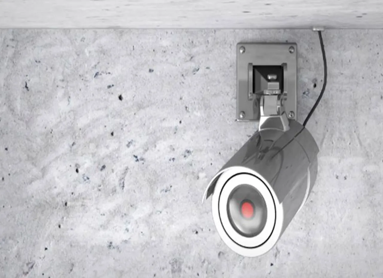 Madras High Court Camera to be fix in police officers office - அனைத்து அதிகாரிகளின் அறைகளிலும் கேமரா பொருத்த வேண்டும்! ஐகோர்ட் அதிரடி உத்தரவு