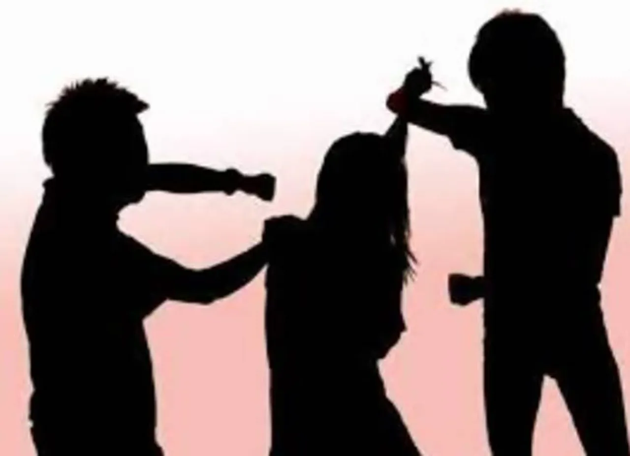 Pollachi Gang rape case - விஸ்வரூபம் எடுக்கும் பொள்ளாச்சி பாலியல் விவகாரம்! வேகமெடுக்கும் காவல்துறை விசாரணை!