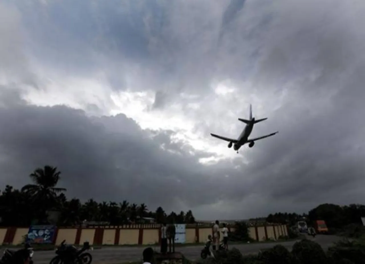 Fani cyclone chennai live updates
