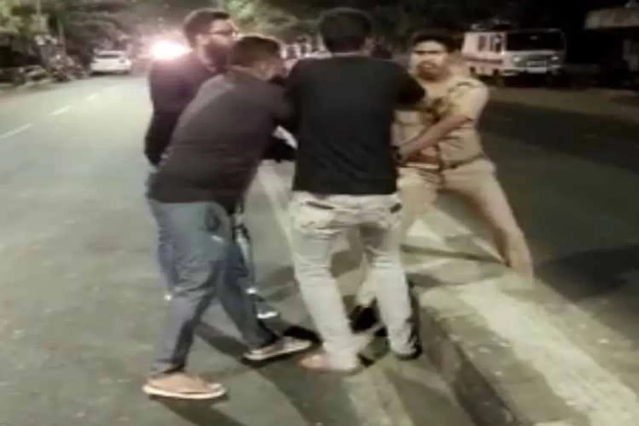 chennai, chennai police, attack, college students, patrol, kodambakkam, head constable,சென்னை. சென்னை போலீஸ், தாக்குதல், கல்லூரி மாணவர்கள் , ரோந்து, கோடம்பாக்கம், ஹெட் கான்ஸ்டபிள்