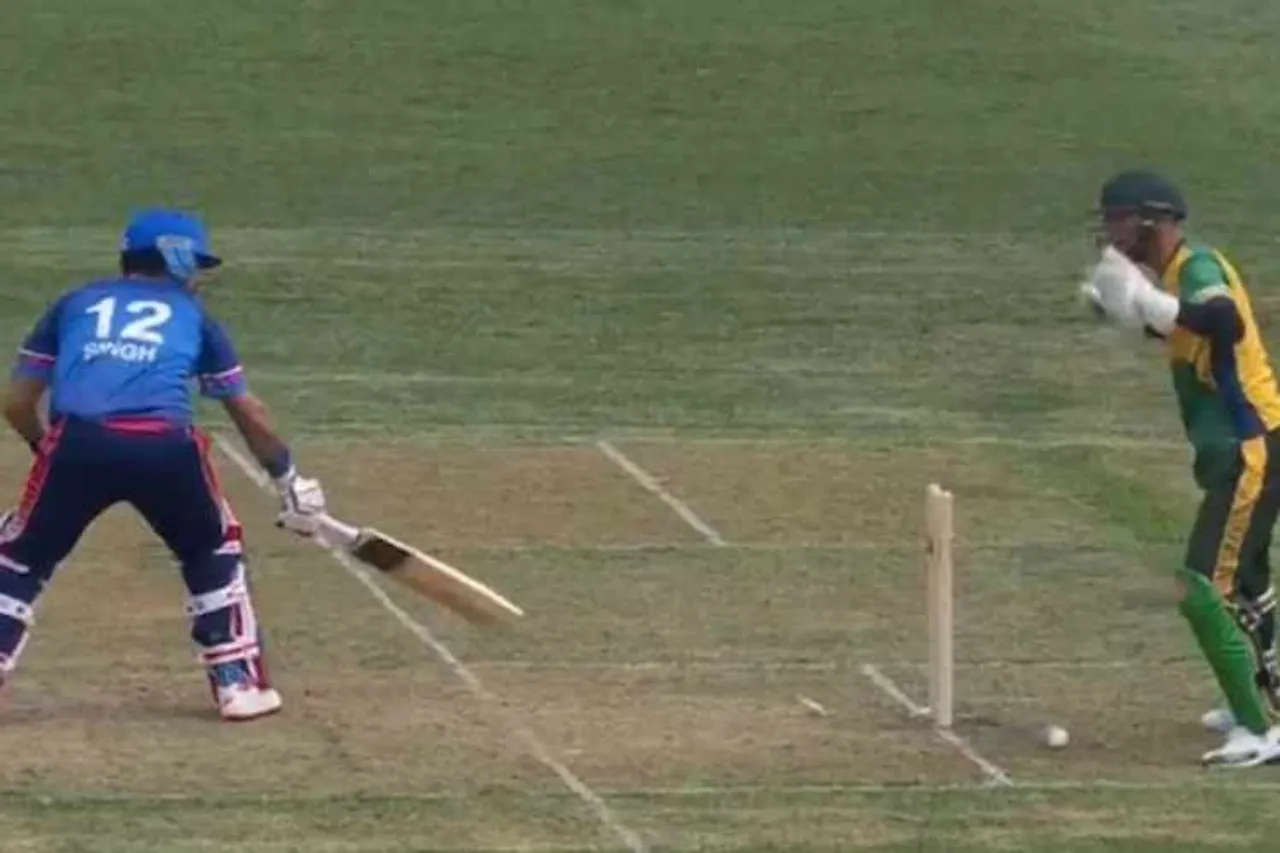 yuvraj singh, cricket, canada, wicket, stumping, யுவராஜ் சிங், கிரிக்கெட், கனடா, விக்கெட், அவுட்