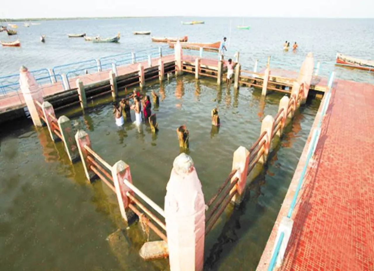 best tourists places in tamil nadu ramanathapuram - 'ஆசியாவின் மிக நீளமான பிரகாரம்; உலகளவில் மூன்றாமிடம்' - தமிழ்நாட்டில் காணத்தக்க முக்கிய இடங்கள்!
