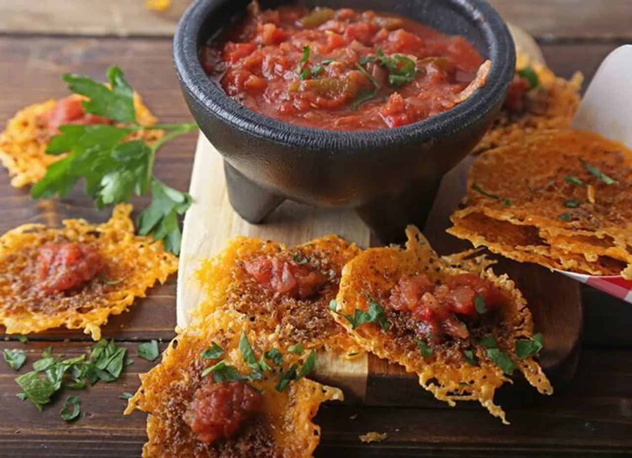 Healthy Keto Diet, Cheese chips,