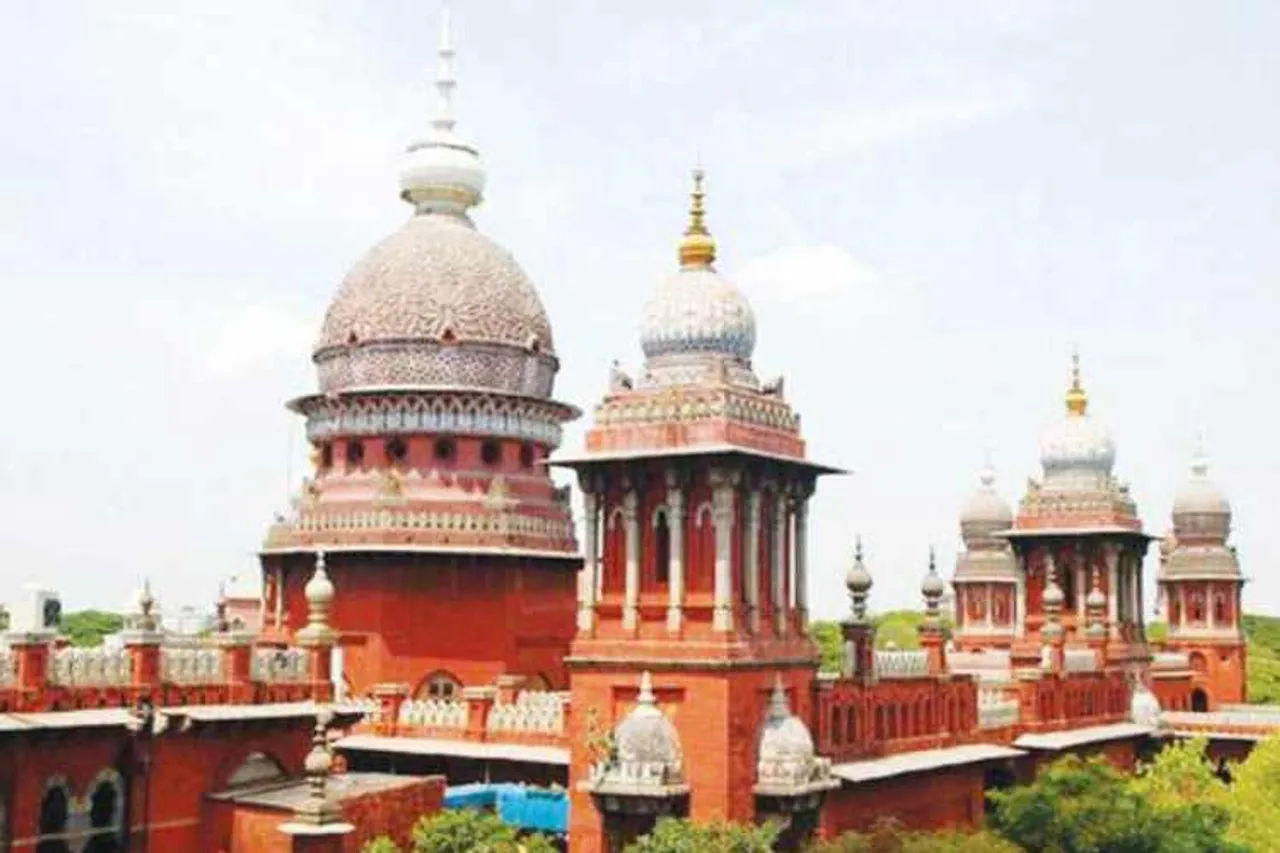 Radhapuram 2016 assembly election vote recounting starts today, chennai high court, assembly election results, radhapuram constituency, tirunelveli, dmk, admk appavu, inbadurai, defeat, recount, சென்னை உயர்நீதிமன்றம், 2016 சட்டசபை தேர்தல், ராதாரபுரம் தொகுதி, திருநெல்வேலி, திமுக, அதிமுக, அப்பாவு, இன்பதுரை, மறுஎண்ணிக்கை, உத்தரவு