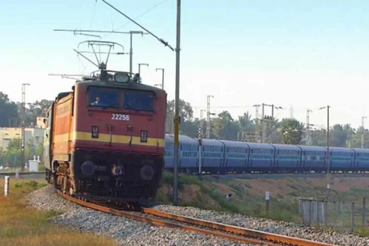 இன்றைய செய்திகள்: ஊரடங்கு உத்தரவு - மார்ச்.22 ரயில் சேவைகளில் மாற்றம், பயணிகள் ரயில் இயங்காது