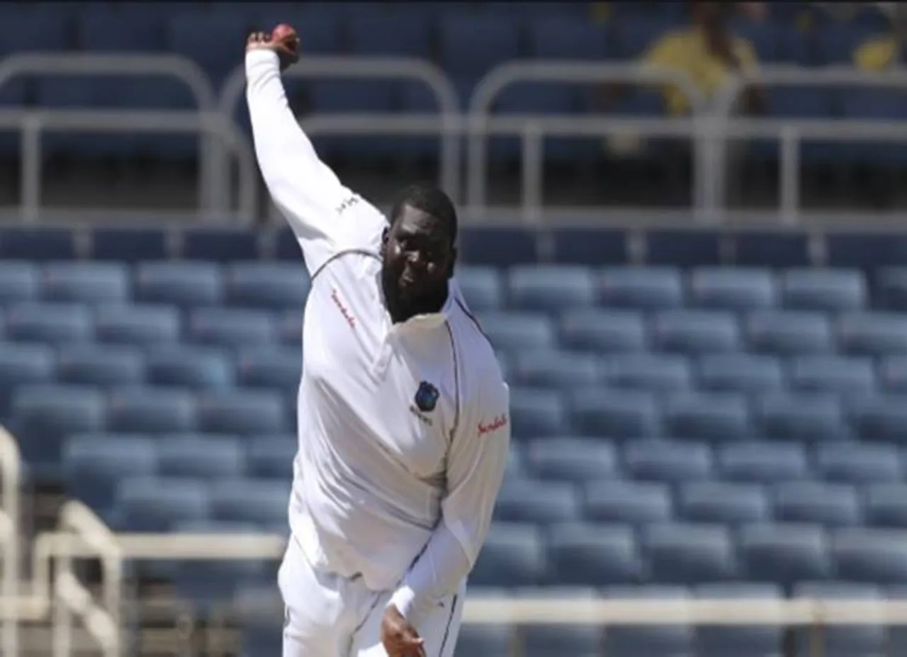 Who is Rahkeem Cornwall 140 kg cricket player ind vs wi - யார் இந்த 140 கிலோ கிரிக்கெட் வீரர்? அண்ணாந்து பார்க்க நேரம் வந்து விட்டதோ!