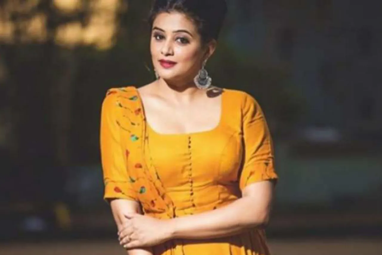 ’சினிமா, ரியாலிட்டி ஷோ’-க்களைத் தொடர்ந்து சீரியலுக்கு வந்த பிரியாமணி!