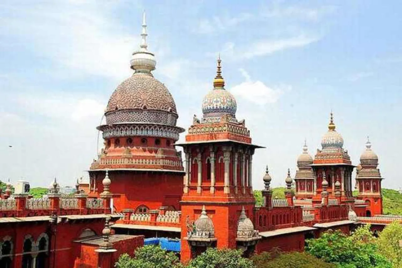 திருச்சி மறுவாழ்வு மையத்துக்கு செல்லும் காஞ்சி காமகோடி பீட யானைகள் : உயர்நீதிமன்றம் உத்தரவு