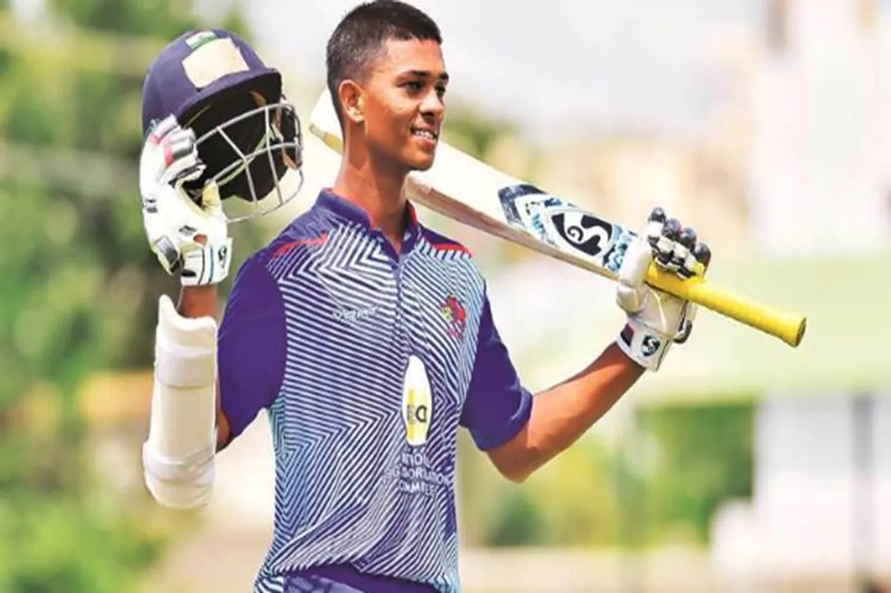 Mumbai gets new batting star Yashasvi Jaiswal scored double century 50 over game - பானி பூரி விற்றவர் ஒருநாள் போட்டியில் இரட்டை சதம்! இந்திய கிரிக்கெட்டின் இளம் வெறித்தனம்