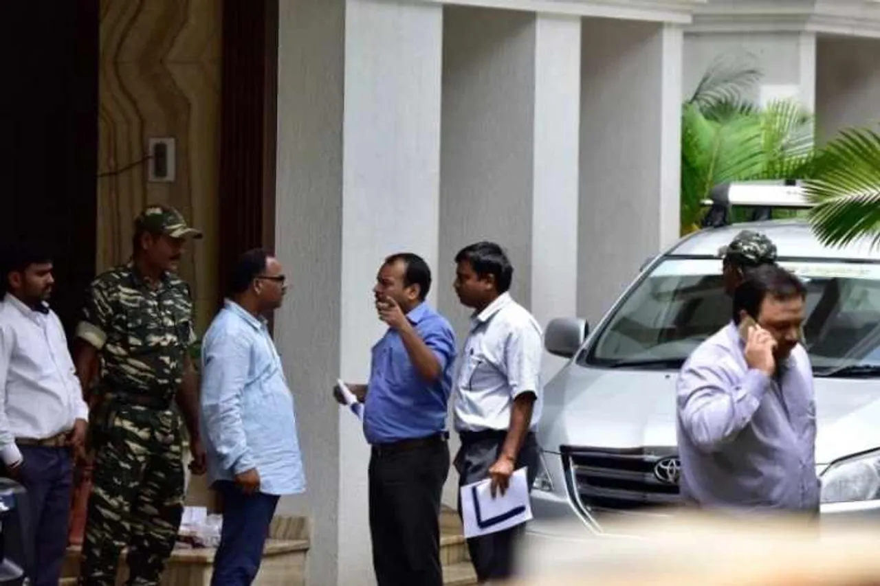 tamil nadu,namakkal, coaching centre, income tax raid, embezzlement,Coaching institutes in Tamil Nadu raid