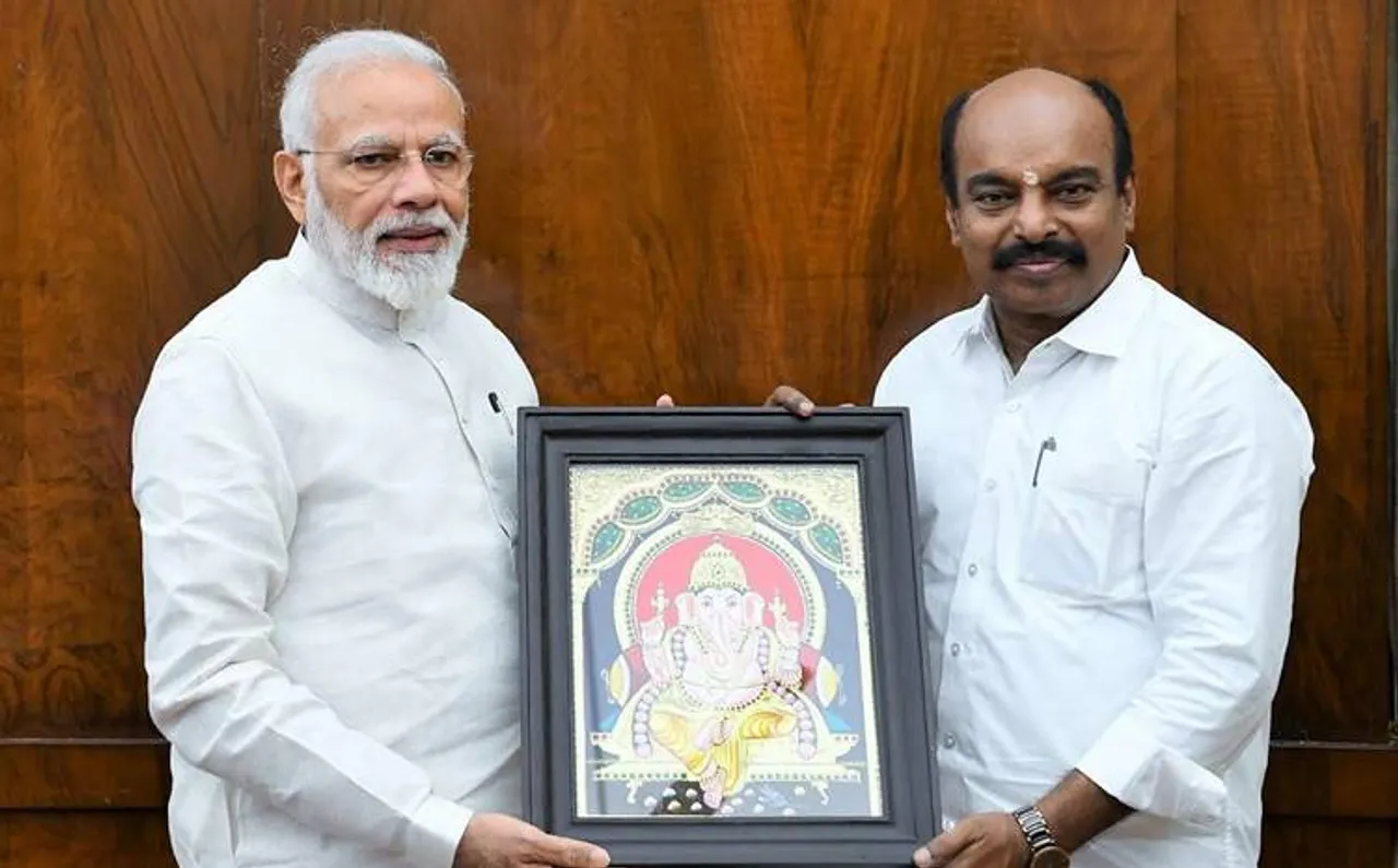 AIADMK MP Meets PM Narendra Modi, Vijayakumar MP Meets PM Modi, PM Narendra Modi Chennai visit, பிரதமர் நரேந்திர மோடி, விஜயகுமார் எம்.பி