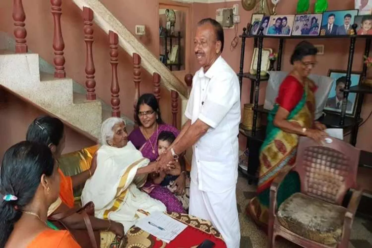 கேரளா கல்வி வரலாற்றின் புதிய தூதர் - 105 வயது பாகிரதி அம்மா