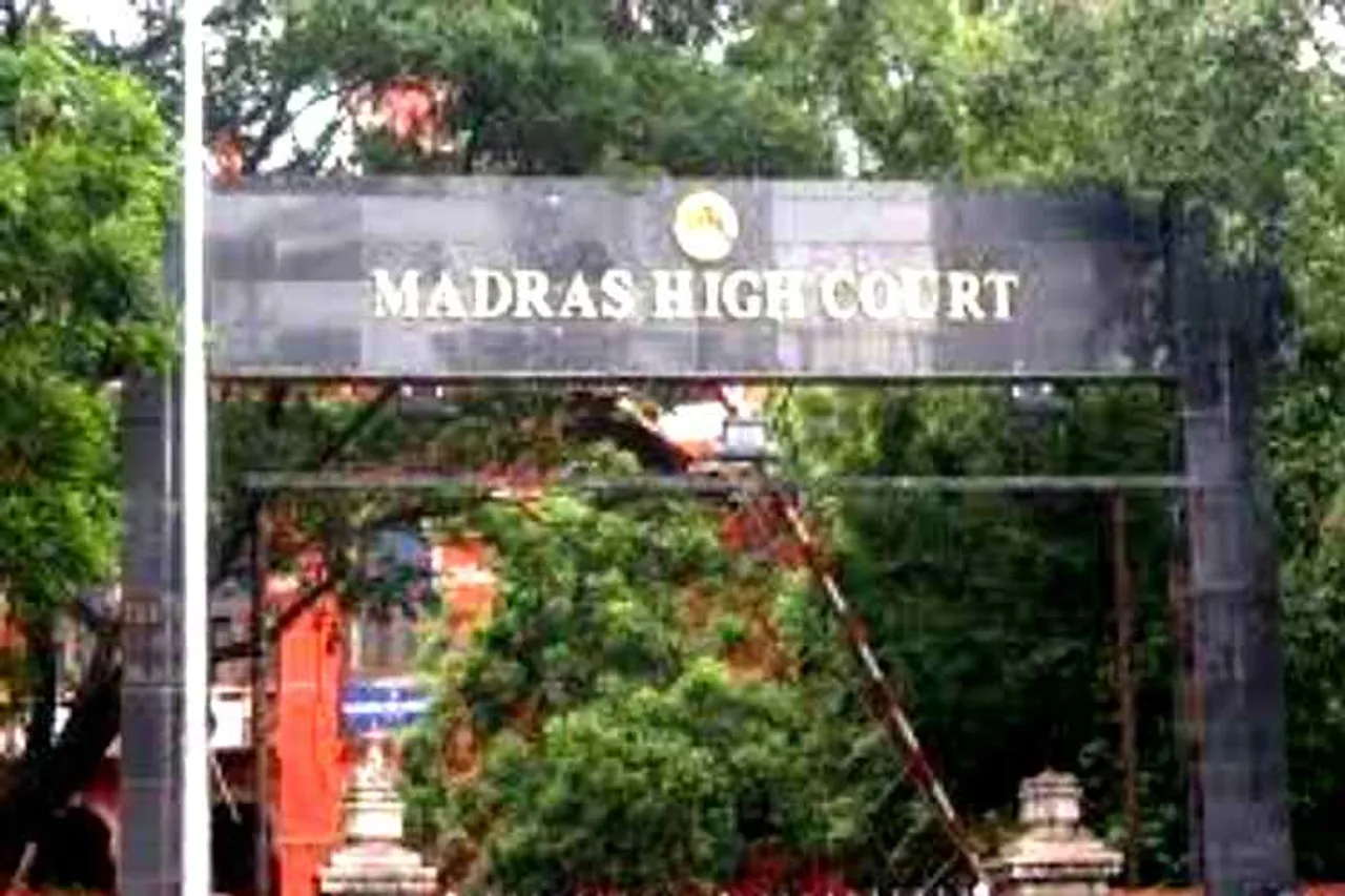 Madras High court order, It is illegal to give promotions and seniority to govt employees, சென்னை உயர் நீதிமன்றம், தமிழக அரசு, அரசு ஊழியர்கள், பதவி உயர்வு, பணி மூப்பு, இடஒதுக்கீடு, illegal to give promotionson reservation basis, tamilnadu govt