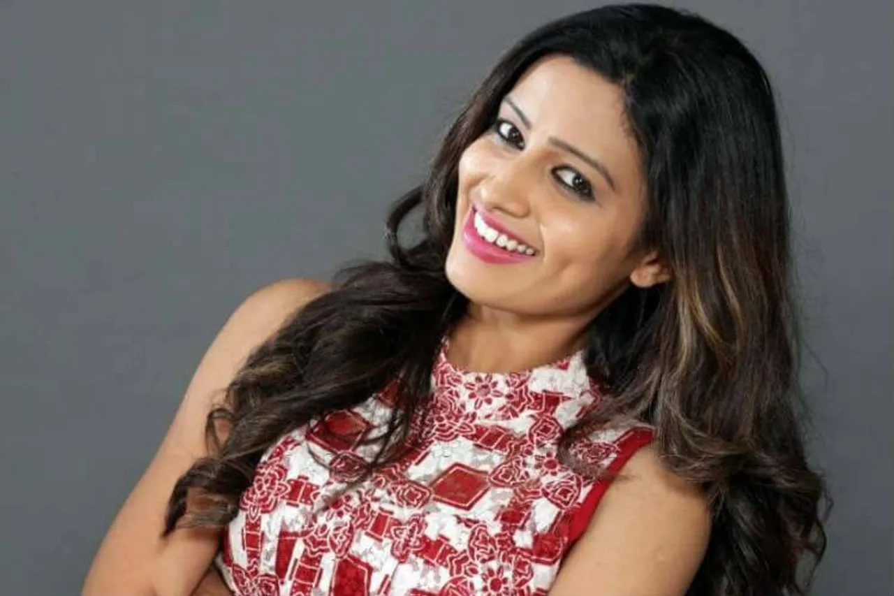 Azhagu Serial VJ Sangeetha