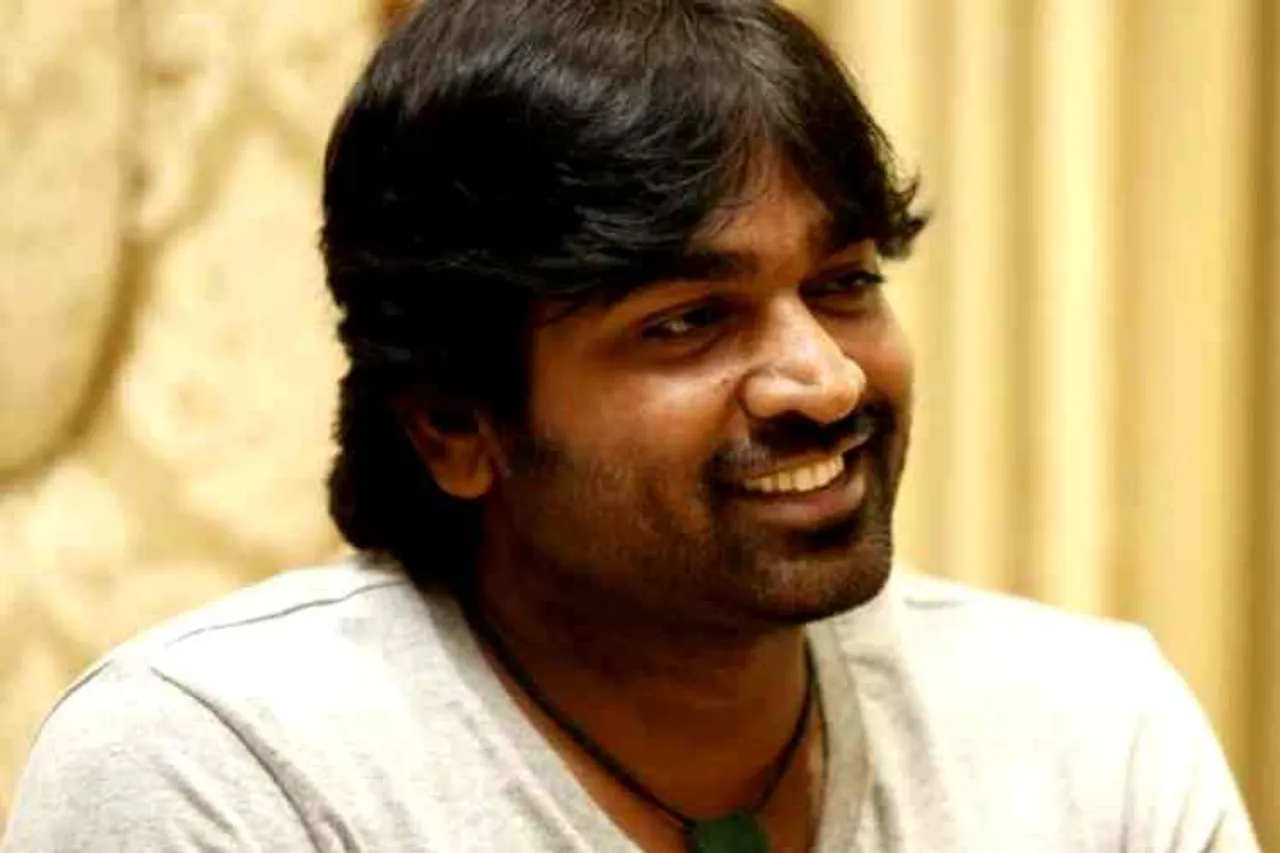Vijay Sethupathi, Vijay Sethupathi celebrates fans birthday, விஜய் சேதுபதி, Thalapathy 64 shooting, Vijay Thalapathy 64, விஜய், தளபதி 64, Vijay Sethupathi cake cutting and celebrates fans birthday, Vijay Sethupathi Thalapathy 64