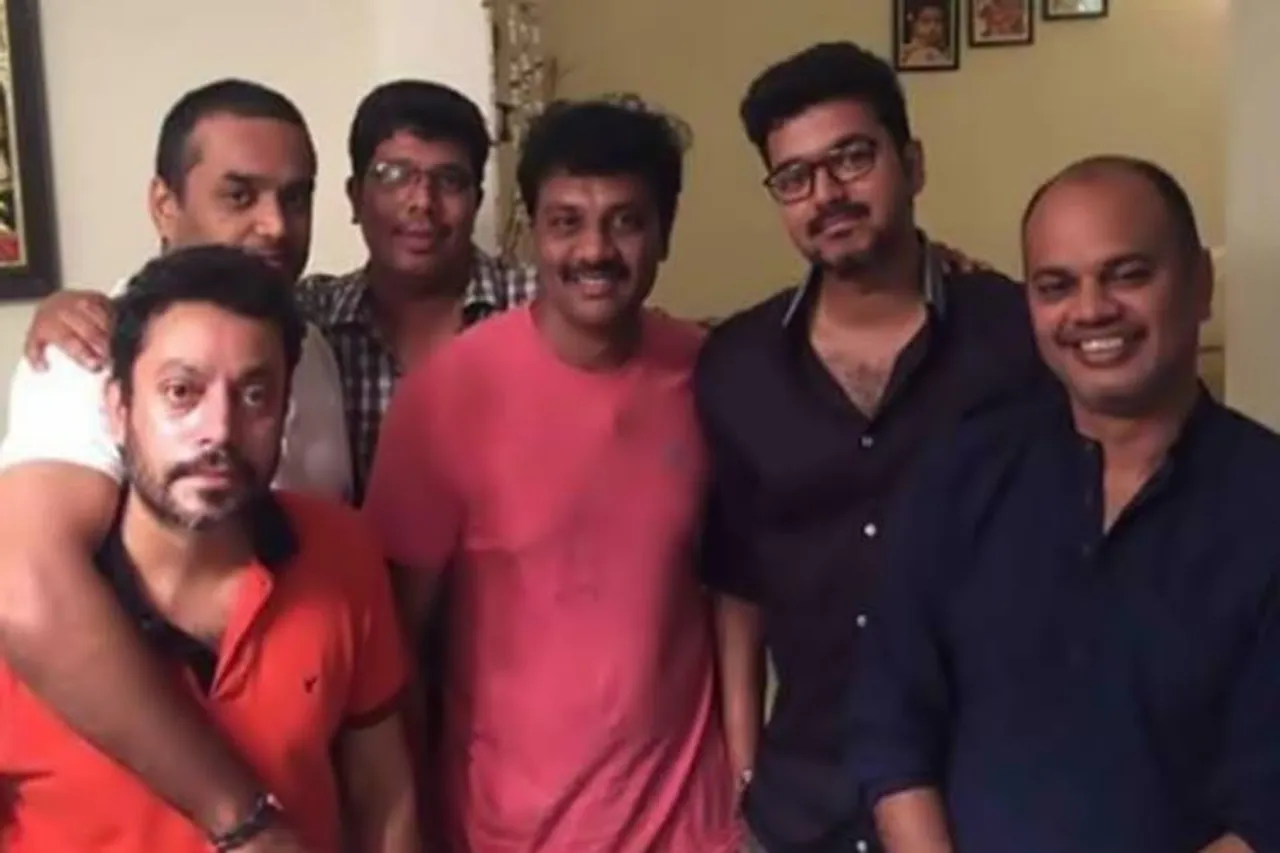 actor sanjeev about his friendship about actor vijay srinath - லயோலா கல்லூரியில் Aptitude Test அட்ராசிட்டி.... விஜய்யுடன் நண்பர்கள் ஆனது எப்படி? - சஞ்சீவ்