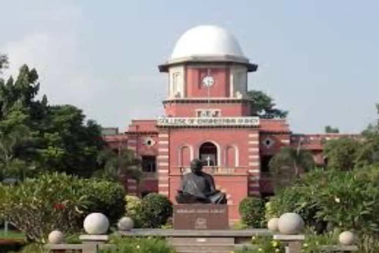 பி.டெக் / எலக்ட்ரானிக் மீடியா போன்ற 17 உயர்க்கல்வி படிப்புகளுக்கு தமிழக அரசின் அறிவிப்பு என்ன ?