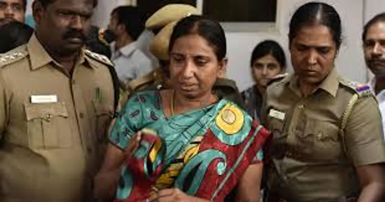 வாட்ஸ்ஆப் மூலம் உறவினர்களிடம் பேச நளினி, முருகனை அனுமதிக்க கோரிய வழக்கு - அரசு பதிலளிக்க உத்தரவு