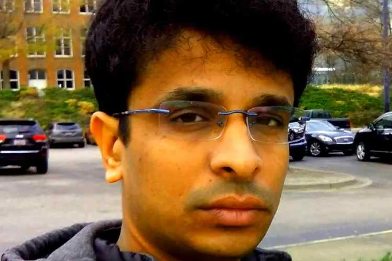 shanmuga subramanian, chandrayaan 2, shanmuga subramanian, vikram lander, nasa, shanmuga subramanian vikram lander debris, விக்ரம் லேண்டர் கண்டுபிடிப்பு, சந்திரயான் 2, விக்ரம் லேண்டரை கண்டுபிடித்த தமிழக இளைஞர், சண்முக சுப்பிரமணியன், vikram lander found, nasa finds vikram lander, vikram lander debris, chandrayaan 2 moon landing, Tamil indian express