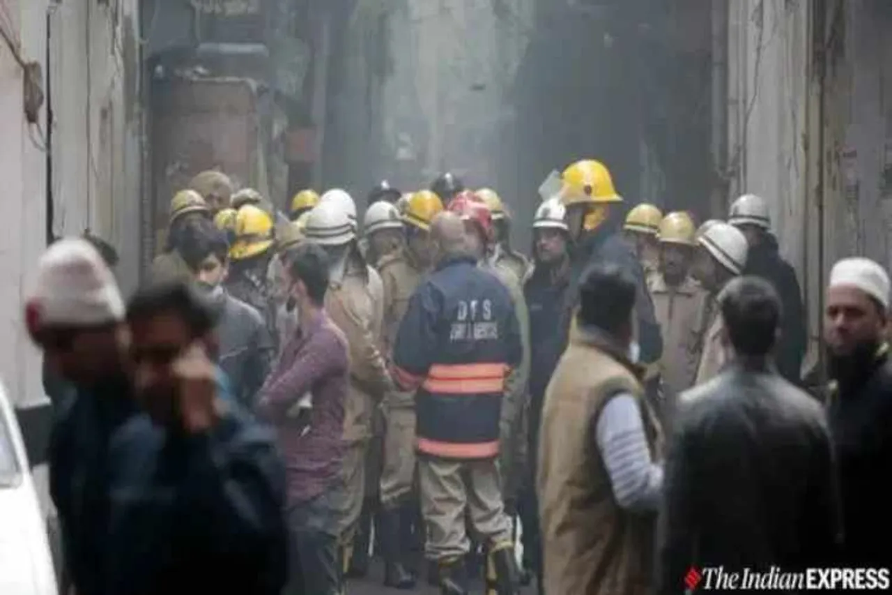 delhi, delhi fire, delhi fore today, delhi anaj mandi, delhi anaj mandi fire, delhi anaj mandi fire today, delhi anaj mandi fire today latest news, delhi anaj mandi news today, delhi news, fire in delhi, fire in delhi today, rani jhansi road, rani jhansi road fire, rani jhansi road fire news, delhi rani jhansi road, delhi rani jhansi road fire, delhi rani jhansi road fire latest news