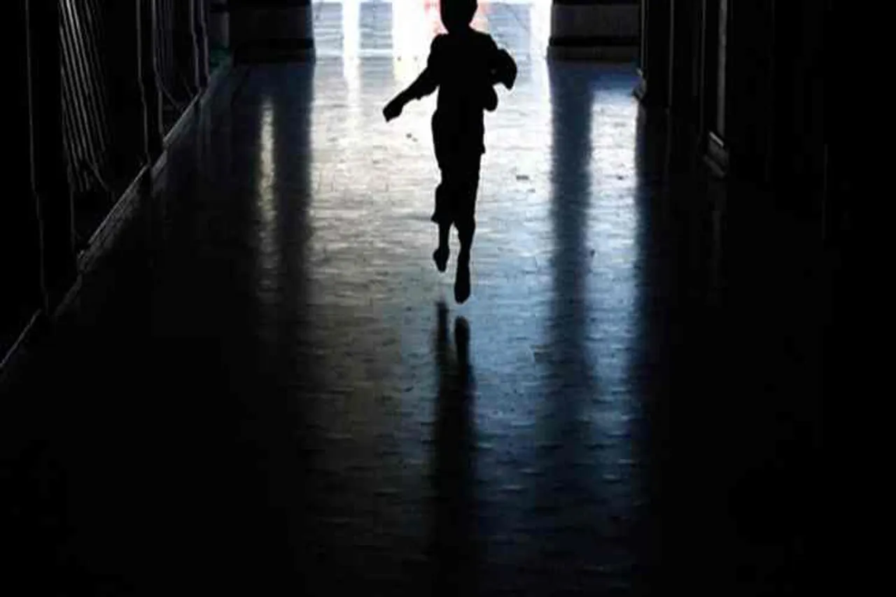 Crimes against Children in Tamil Nadu increased, Crimes against Children increased, குழந்தைகளுக்கு எதிரான குற்றங்கள், குழந்தைகளுக்கு எதிரான பாலியல் குற்றங்கள் அதிகரிப்பு, Crimes against Children increased 250 percent in five years, NRCB, CRY, POCSO Act, Tamil nadu,sexual offences against children