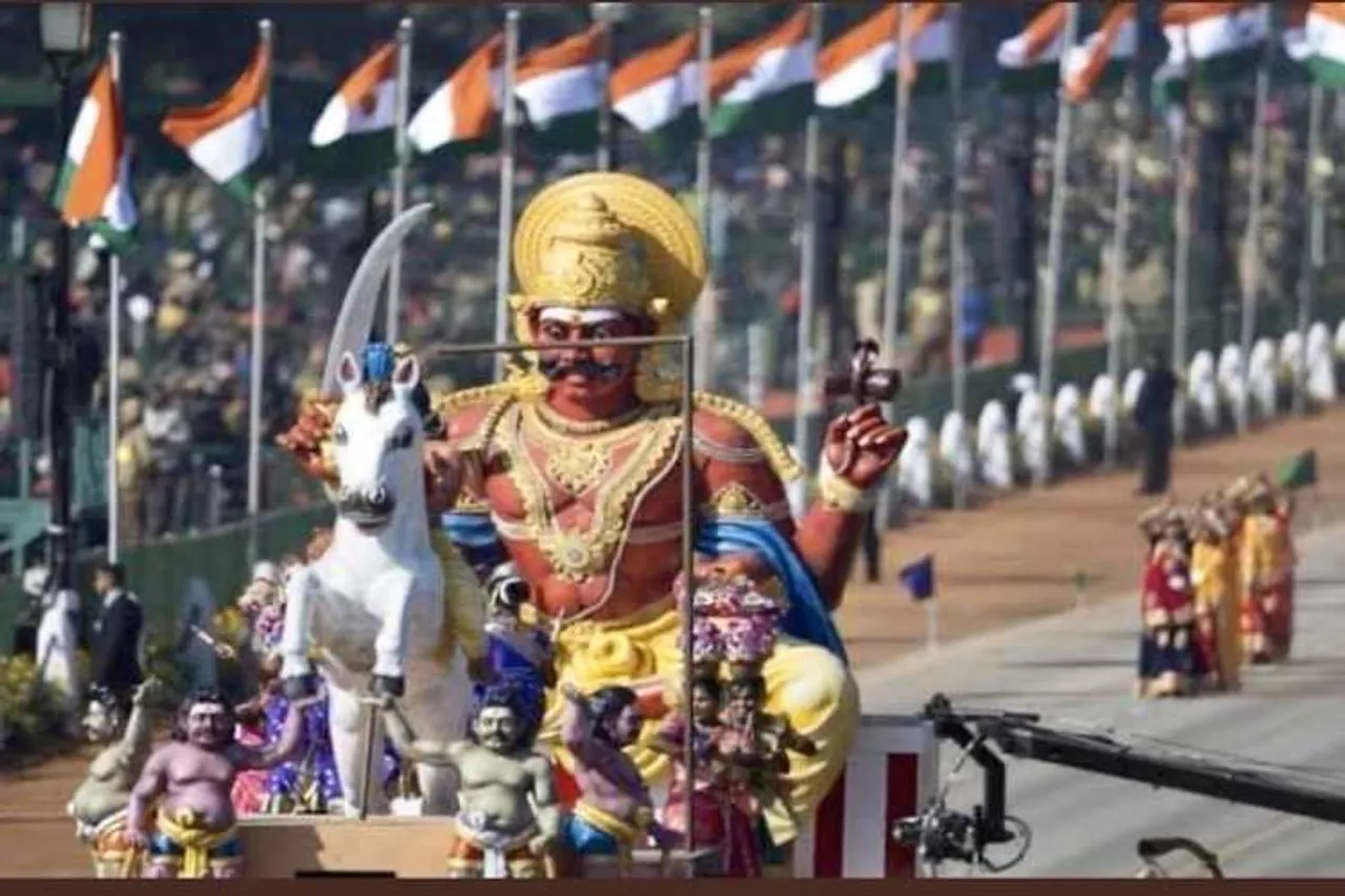 குடியரசு தினம் அணிவகுப்பு : தமிழகம் சார்பில் அய்யனார் சிலை ரதம்