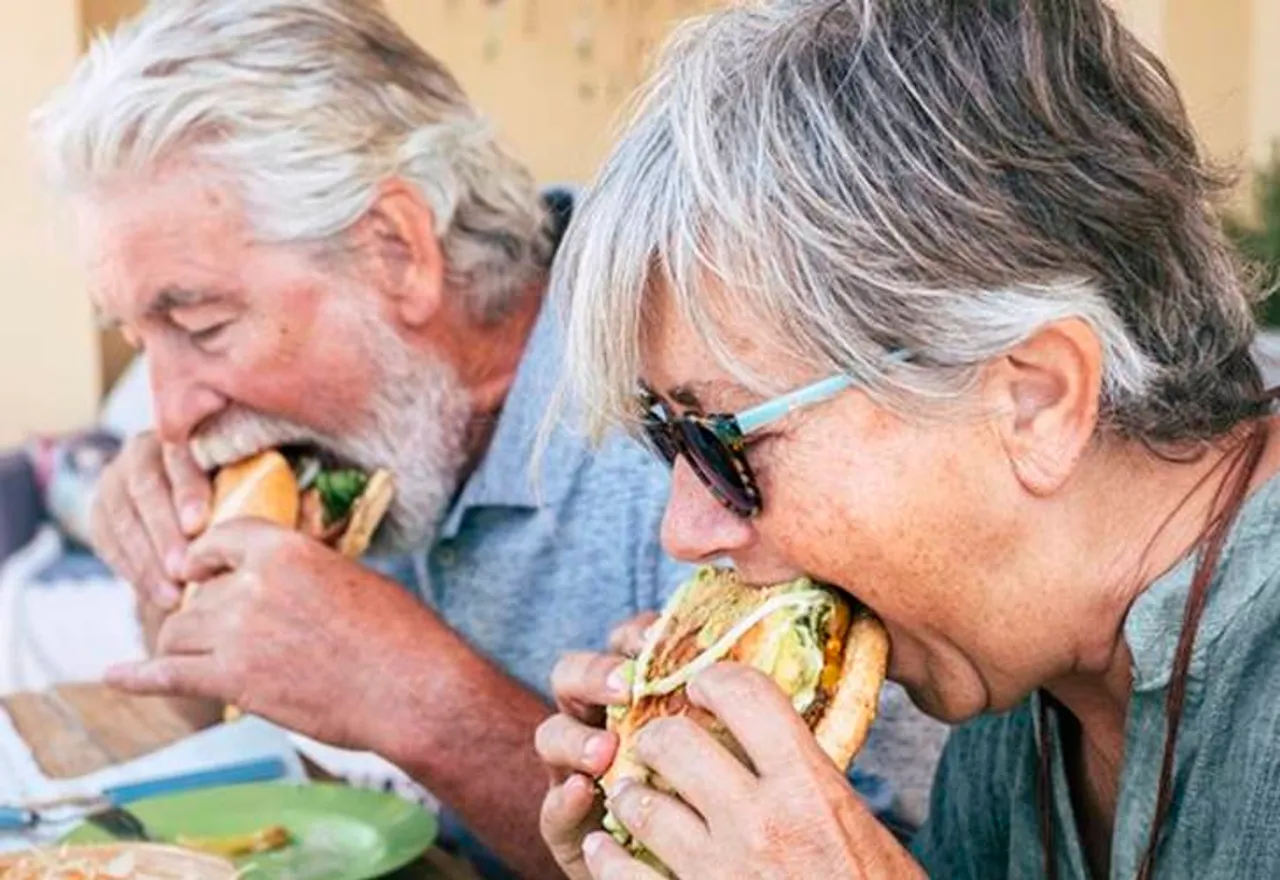 Unhealthy food habits could badly impact your eyesight