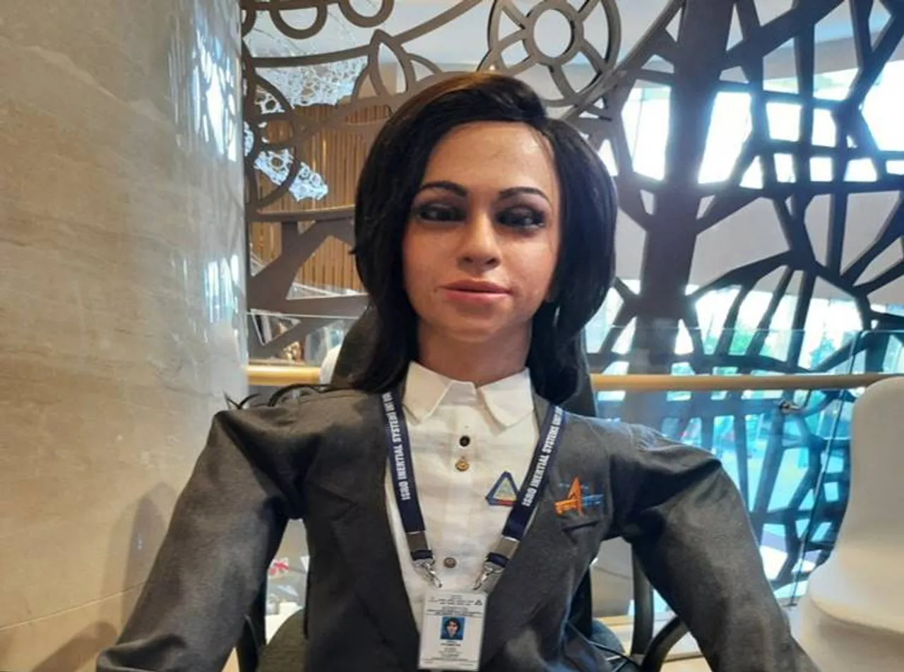 ISRO sends Vyomamitra humanoid to space, ISRO humanoid robot Vyomamitra