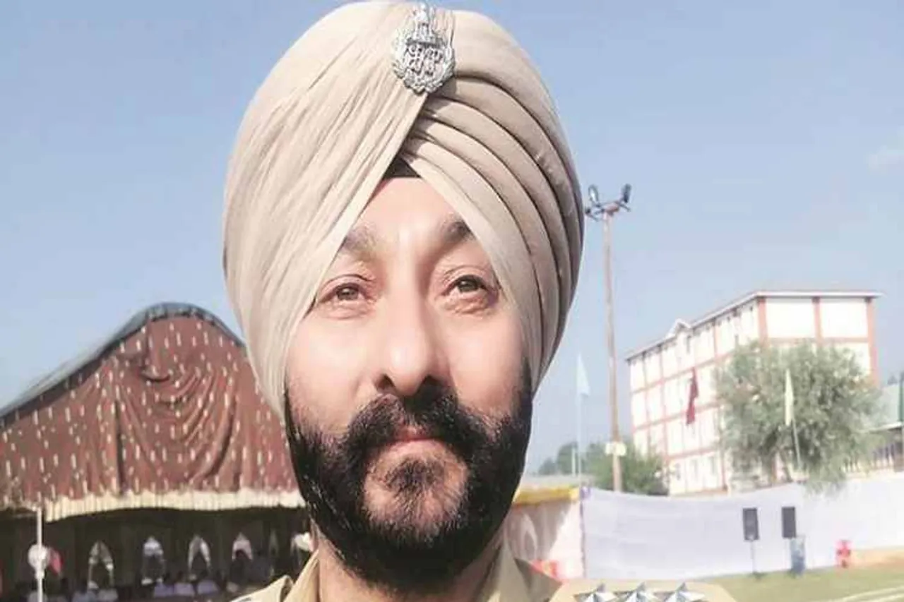 jammu kashmir news, afzal guru, hizbul militants arrested in jk, davinder singh, davinder singh afzal guru, 2001 parliament attack, parliament attack