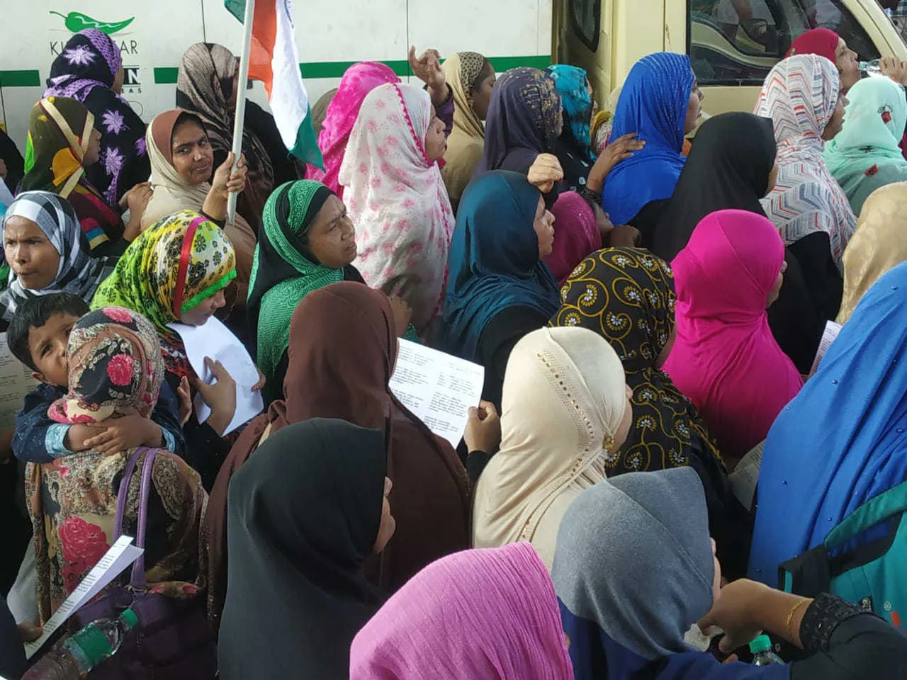 இன்றைய செய்திகள் : தடையை மீறி இன்று சட்டமன்றம் முற்றுகை: இஸ்லாமிய அமைப்புகள் மும்முரம்
