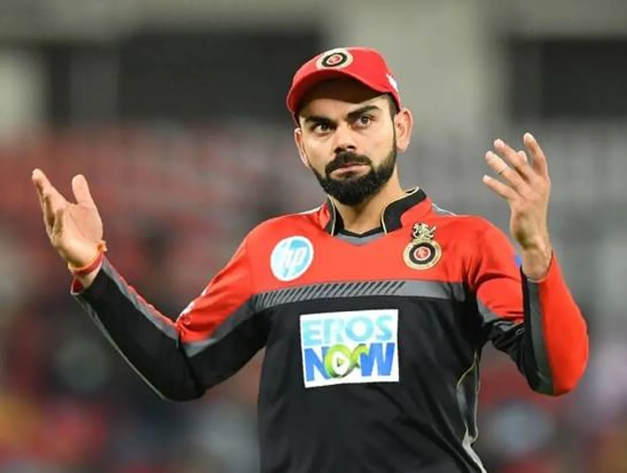 Virat Kohli RCB social media handles blank chahal - 'எதுவா இருந்தாலும் சொல்லிட்டு செய்யுங்க யா' - ஆர்சிபி அணியை கலாய்த்த கேப்டன் விராட் கோலி