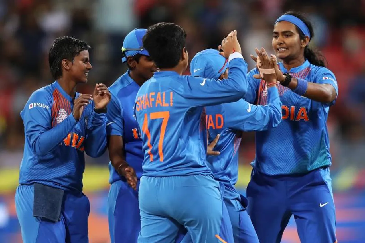 பெண்கள் டி20 உலகக் கோப்பை - 8 சிங்கிள் டிஜிட் விக்கெட்; இந்தியா ஆச்சர்ய வெற்றி!