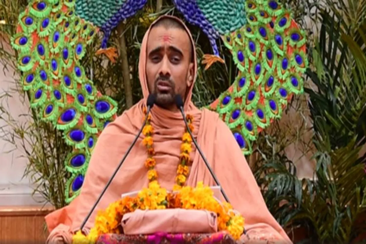 'மாதவிடாய் நேரத்தில் கணவருக்கு உணவு சமைத்தால் அடுத்து நாய் பிறவி தான்' - சாமியாரின் சர்ச்சை பேச்சு