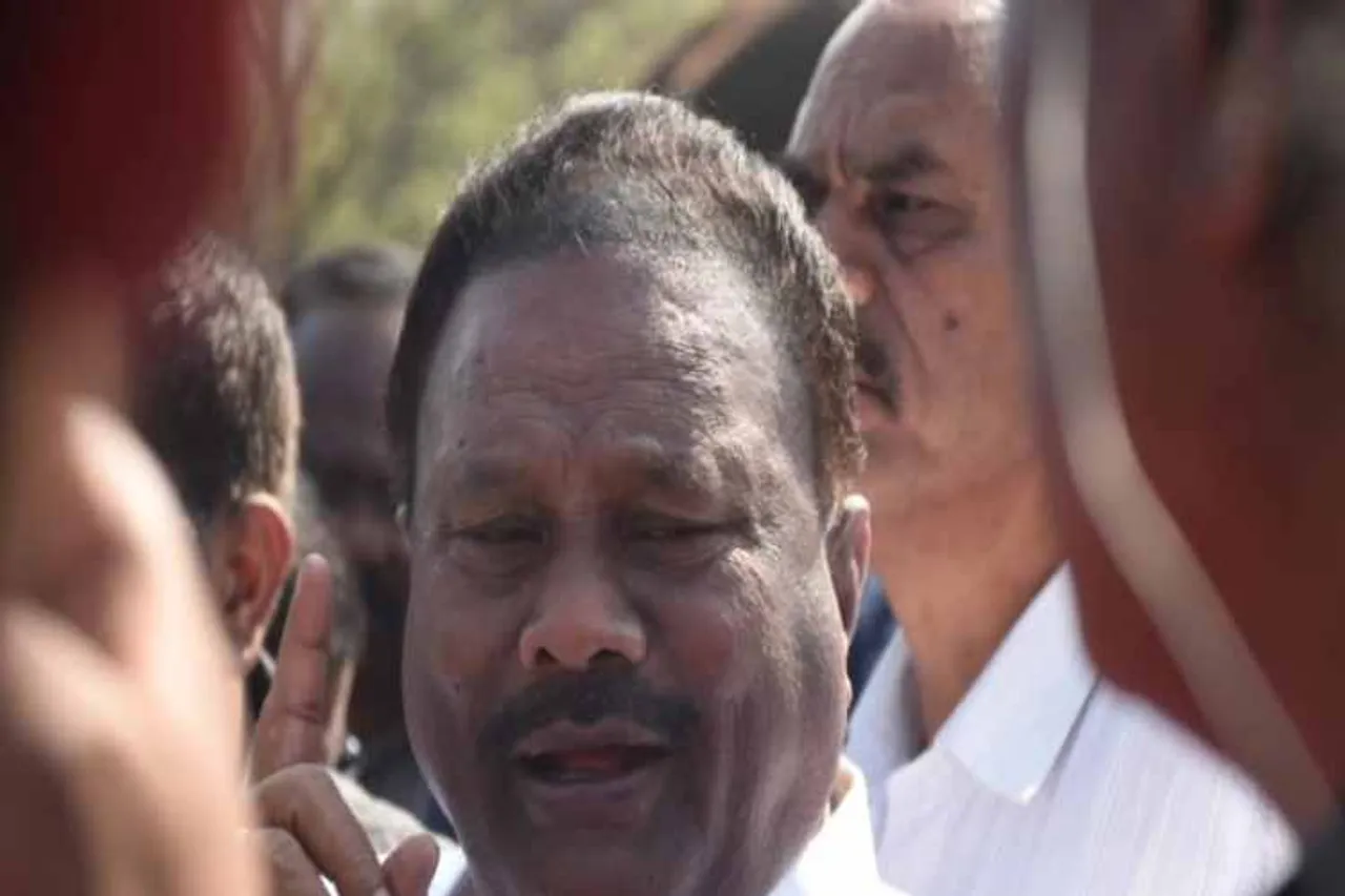 dindugul sreenivasan, minister dindugul sreenivasan, elephant camp, mudumalai tiger reserve, tribal boy, complaint, police, inaction