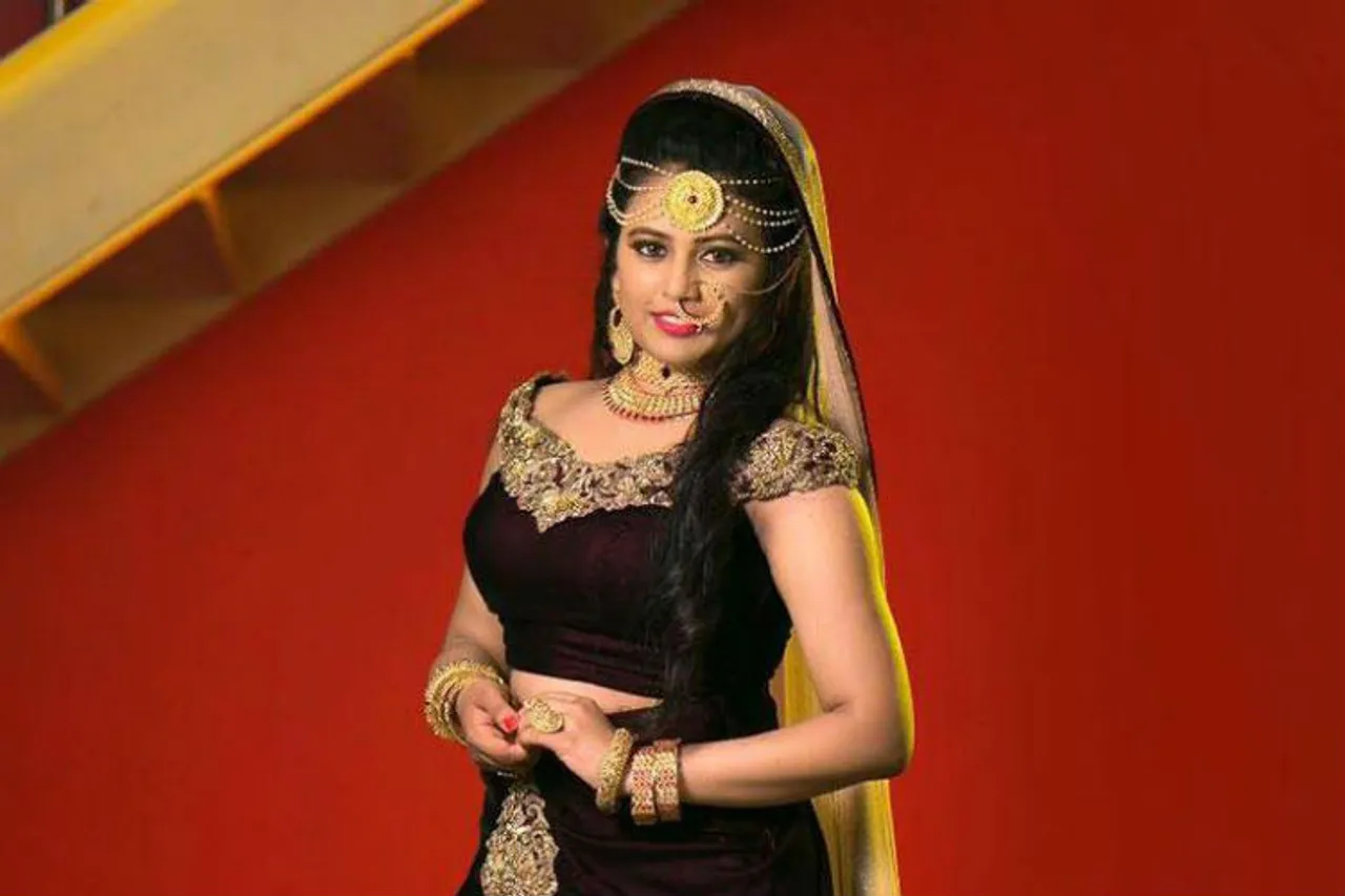 Bharathi Kannamma Venba, Farina Azad