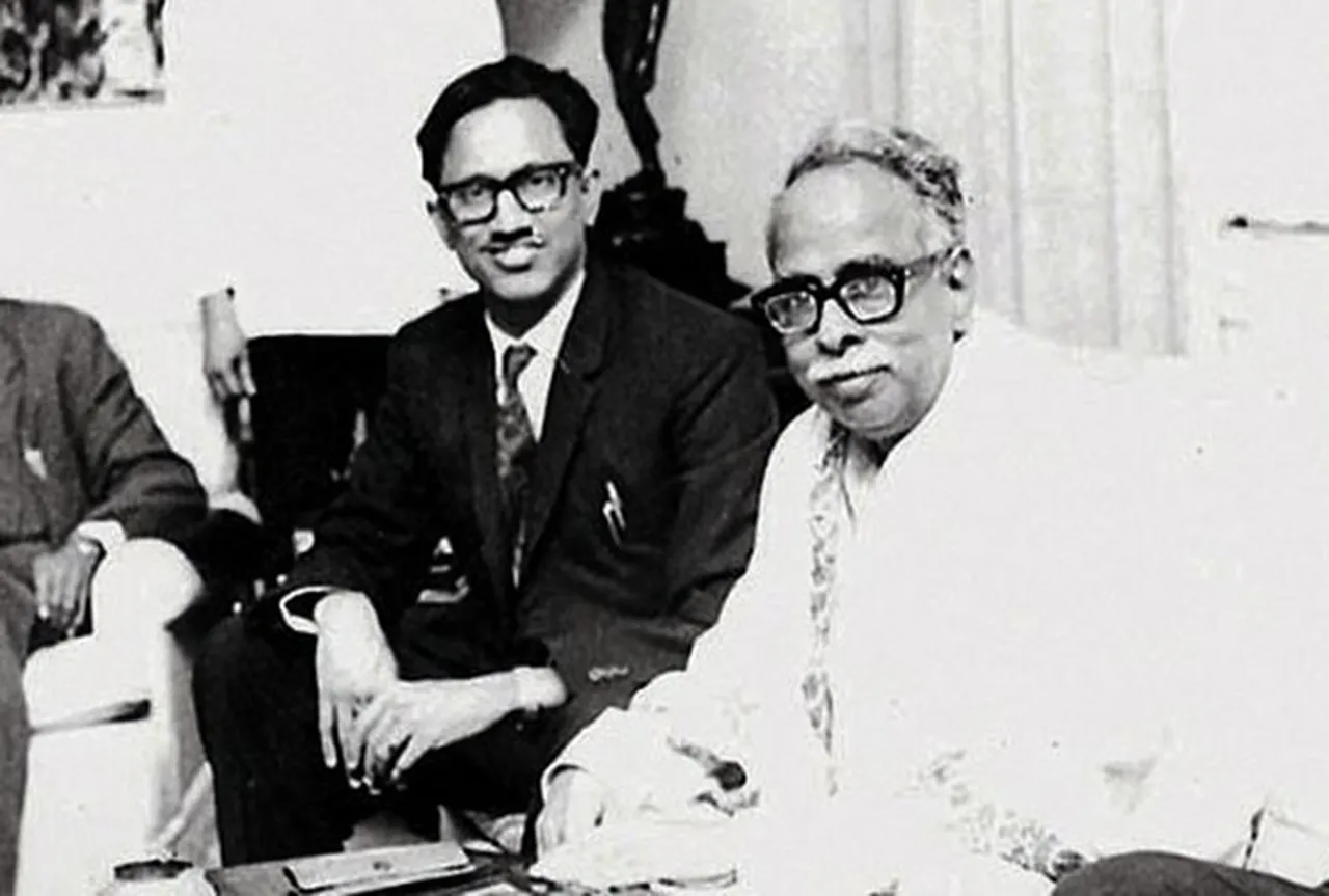 dmk adherents called him inamana perasiriyar in endearment