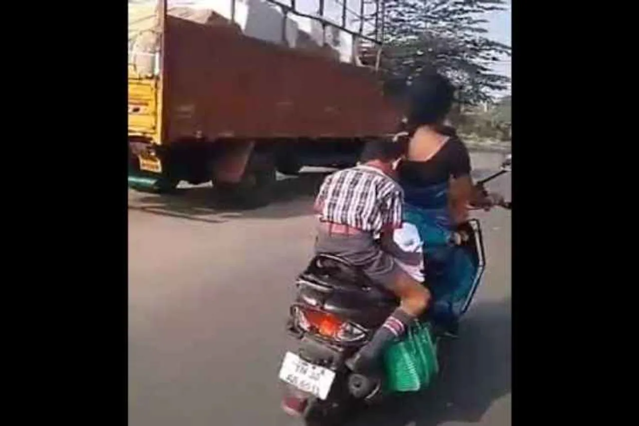 டூ வீலரில் போகும் போது கூட படிப்பு, வீடியோ வைரல்