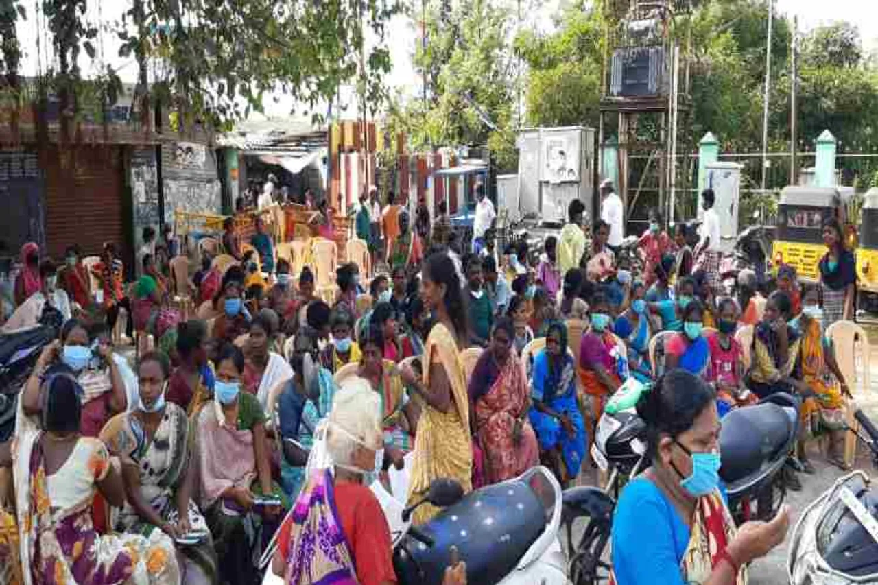 அதிமுக கொரோனா நிவாரண களேபரம்: இதையெல்லாம் மத்தியக் குழு பார்க்க மாட்டாங்களா