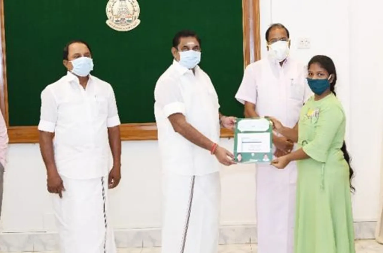 CM Edappadi Palanisamy gives Rs 2 lakhs to Student Abhinaya for her NASA visit
