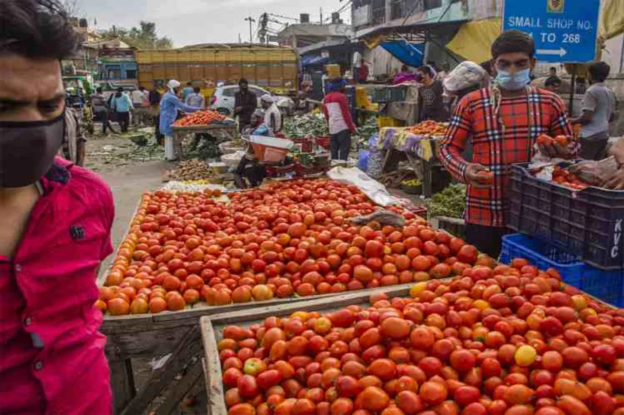 corona virus, lockdown, corona hotspot, chennai,, koyembdu market, thirumalisai, chennai, corporation, vegetable, pricehike, horticulture, outlets, news in tamil, tamil news, news tamil, todays news in tamil, today tamil news, today news in tamil, today news tamil