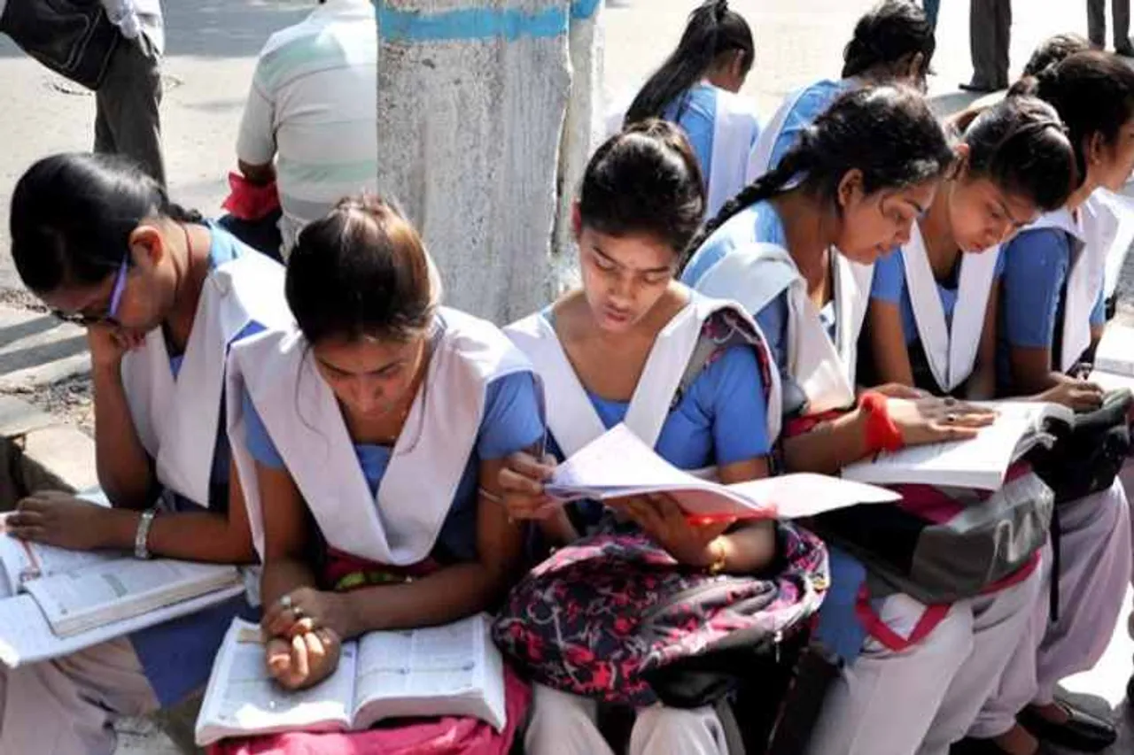 Tamil News Live Updatesckdown, sslc exam new time table, minister sengottaiyan, school education department, tamil nadu government, news in tamil, tamil news, news tamil, todays news in tamil, today tamil news, today news in tamil, today news tamil,