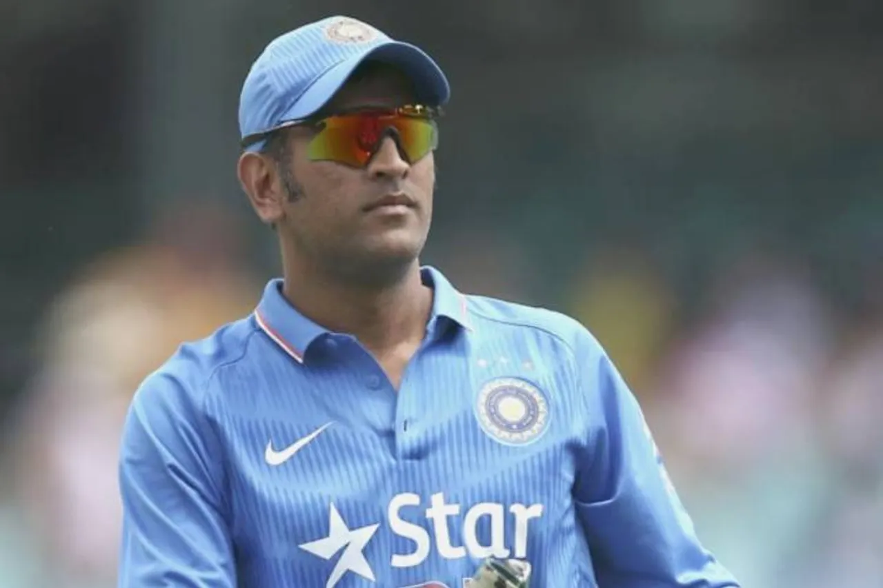 MS Dhoni, Mahendrasingh Dhoni, Dhoni Retires rumour trending, Dhoni retires, தோனி ஓய்வு, தோனி, மகேந்திர சிங் தோனி, தோனி ஓய்வு ட்ரெண்டிங், தோனி ஓய்வு இல்லை, Dhoni fans retaliate, Dhoni never retires trending, Dhoni no retires, Dhoni twitter trending, latest trending news, cricket news, latest tamil trending news