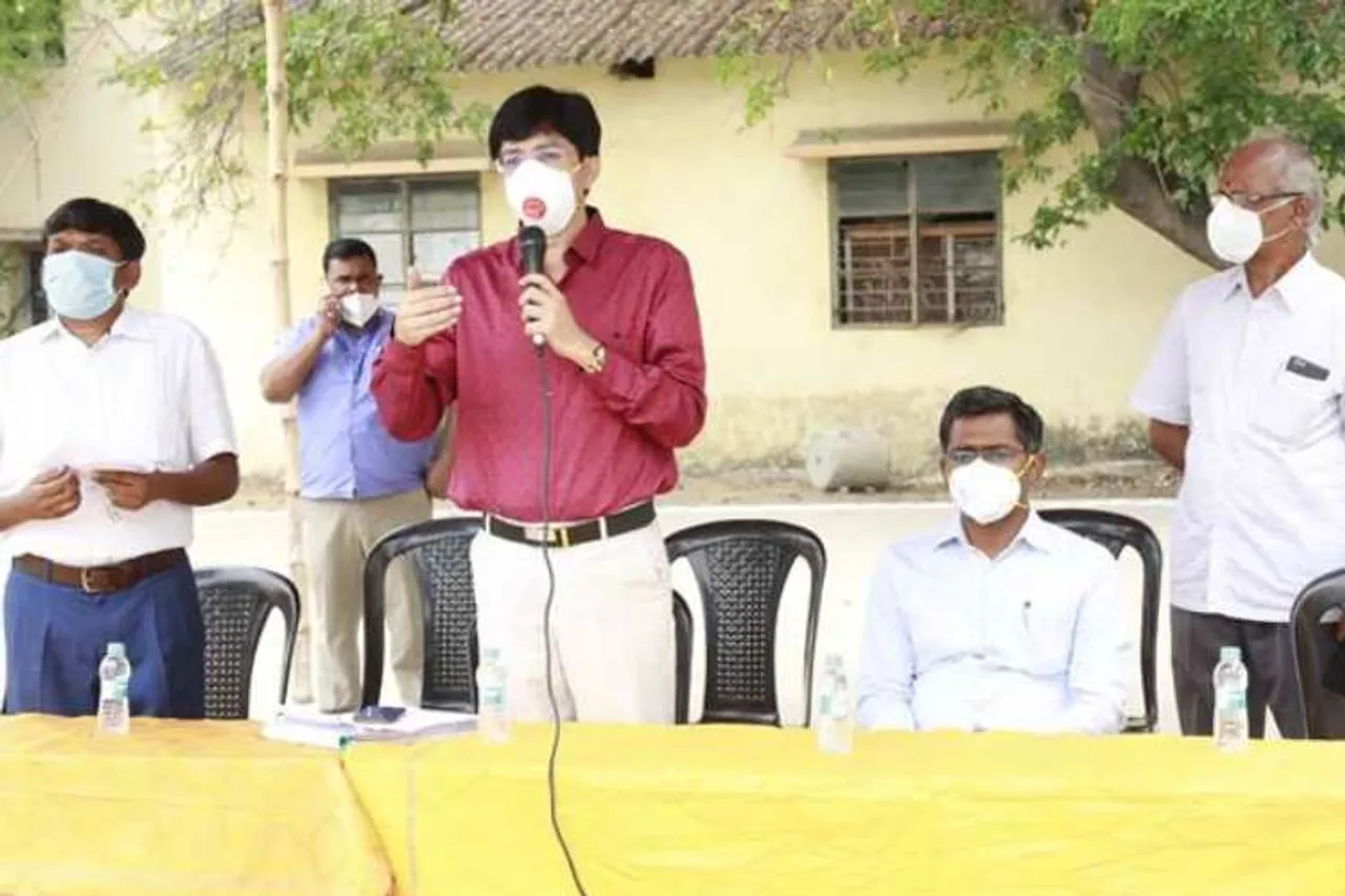 Siddha therapy to covid-19, siddha focus as Tamil Nadu govt authorises, Covid treatment, Chennai news, Chennai coronavirus cases, chennai lockdown, சித்த மருத்துவம், கொரோனாவுக்கு சித்த மருத்துவ சிகிச்சை, சென்னை, தமிழக அரசு அங்கீகாரம், Chennai siddha treatment, Chennai ayurveda treatemnt